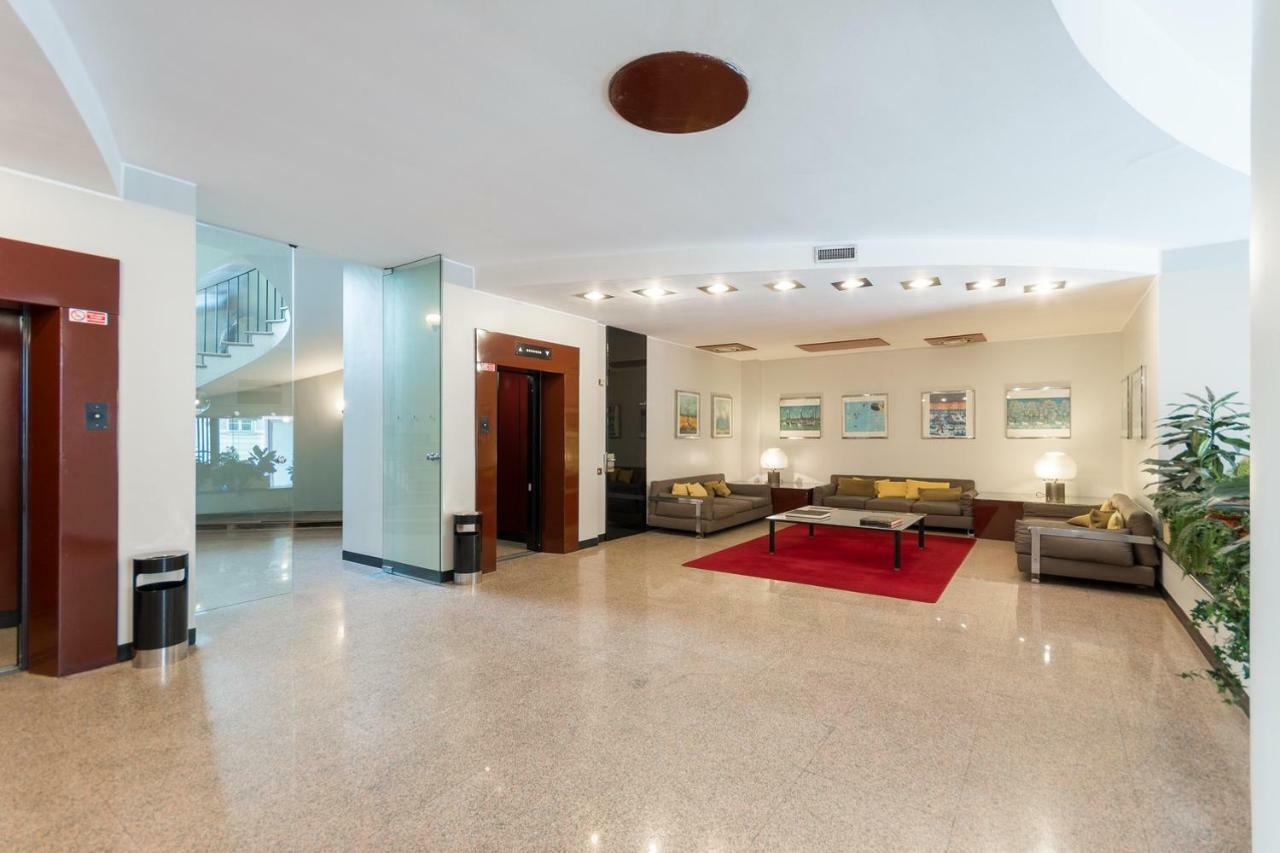 Duomo Deluxe Room มิลาน ภายนอก รูปภาพ