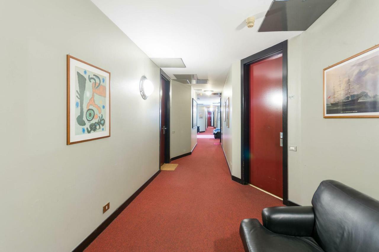 Duomo Deluxe Room มิลาน ภายนอก รูปภาพ